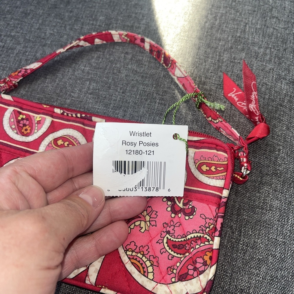 Vera Bradley Rosy Posies  Quilted Wristlet Wallet Floral Zipper Credit Card - Picture 5 of 8